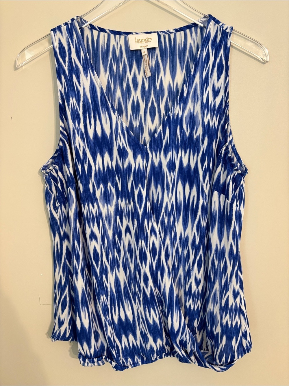 Laundry By Shelli Segal Blue & White Ikat V-Neck Sleeveless Top